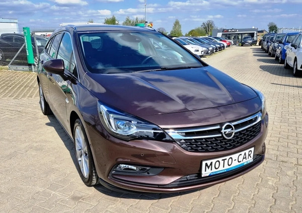 Opel Astra cena 38990 przebieg: 173000, rok produkcji 2016 z Stargard małe 667